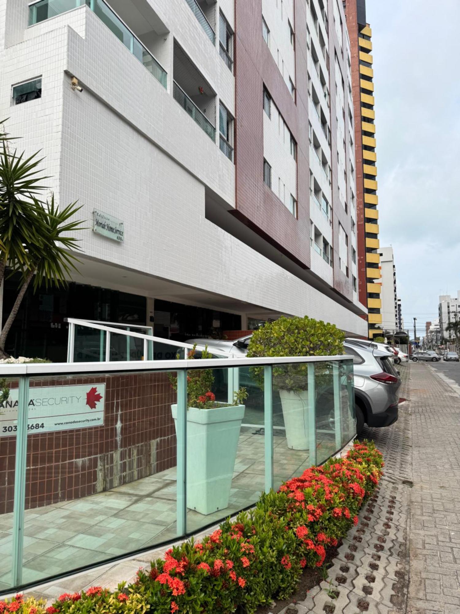 Apartamento Flat Com 2 Qts Prox A Praia, Shoppings, Mercados, Restaurantes E Padarias