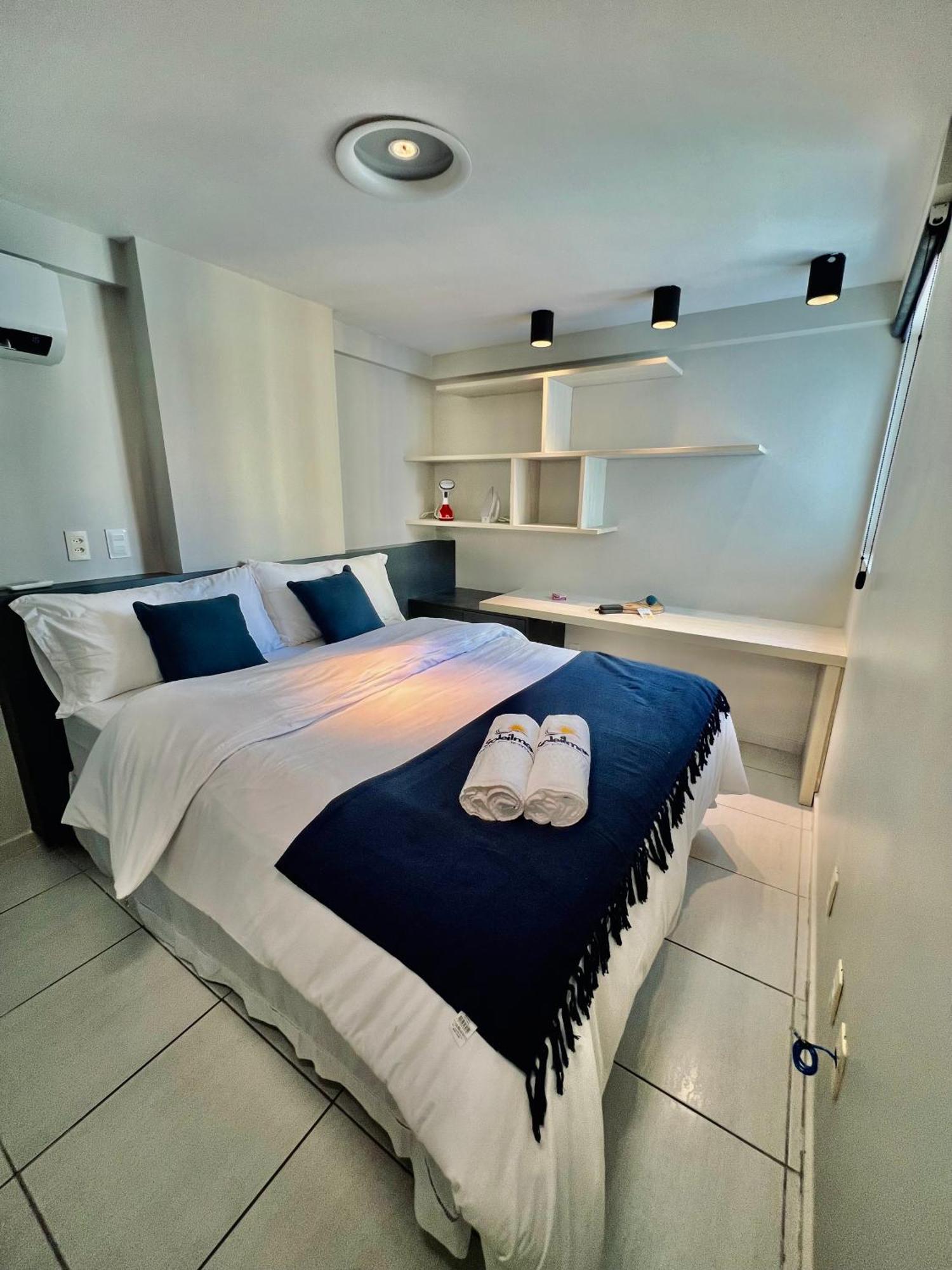 Flat Com 2 Qts Prox A Praia, Shoppings, Mercados, Restaurantes E Padarias Apartamento
