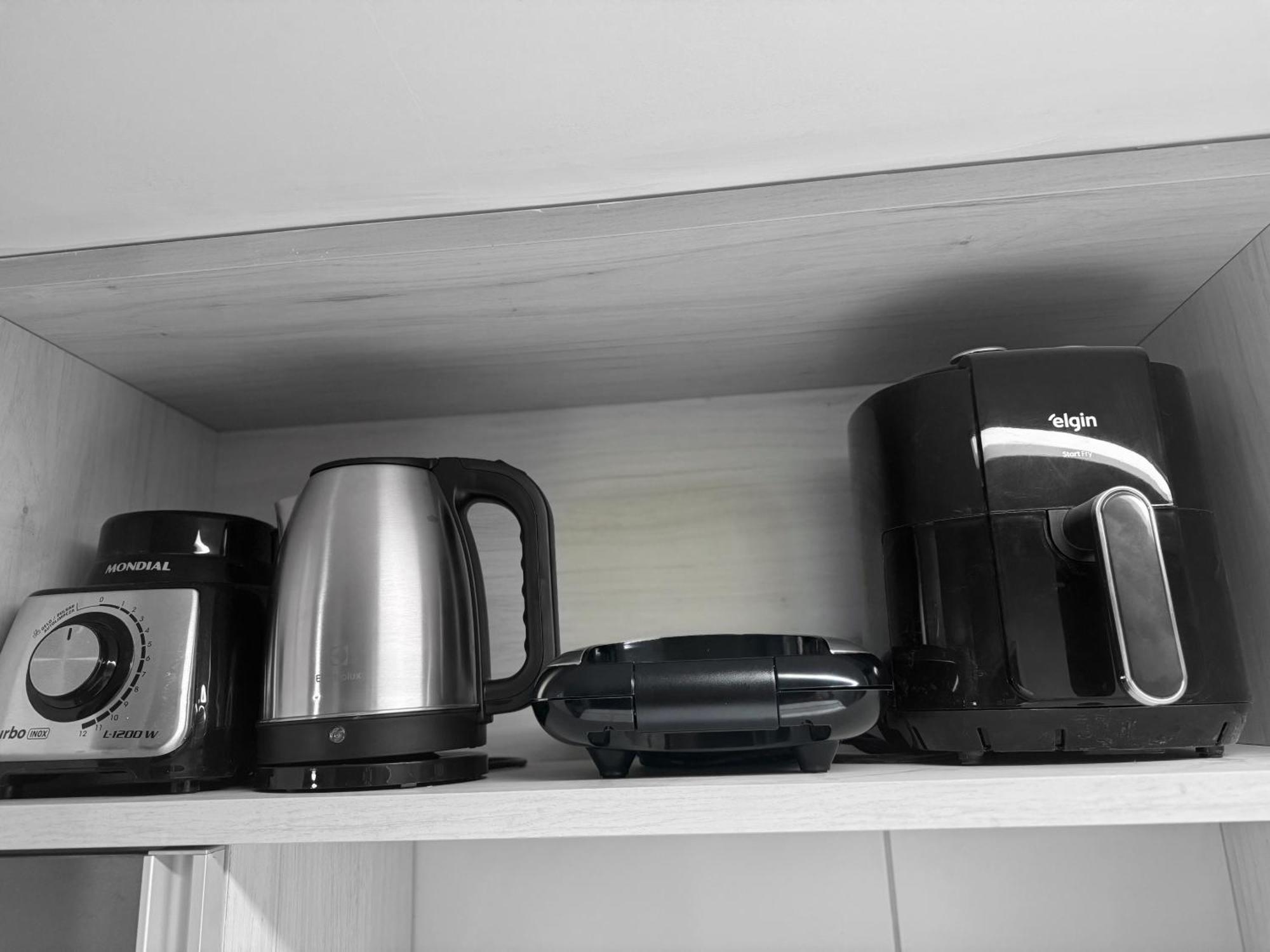 Apartamento Flat Com 2 Qts Prox A Praia, Shoppings, Mercados, Restaurantes E Padarias João Pessoa
